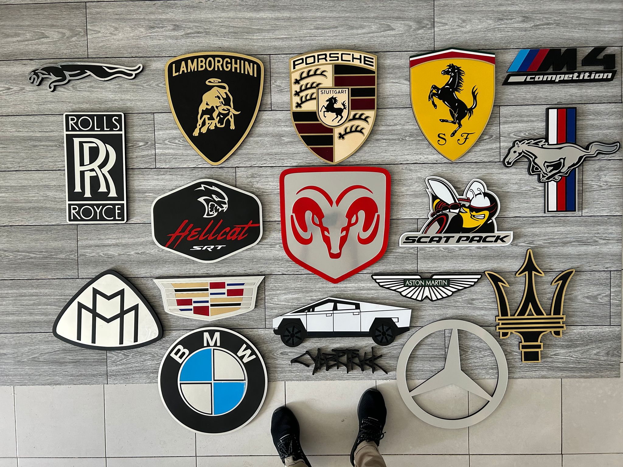 Wall Art Decor All Brands Car Logo Bentley garage decoration all brands available Mercedes Car Brand Logo